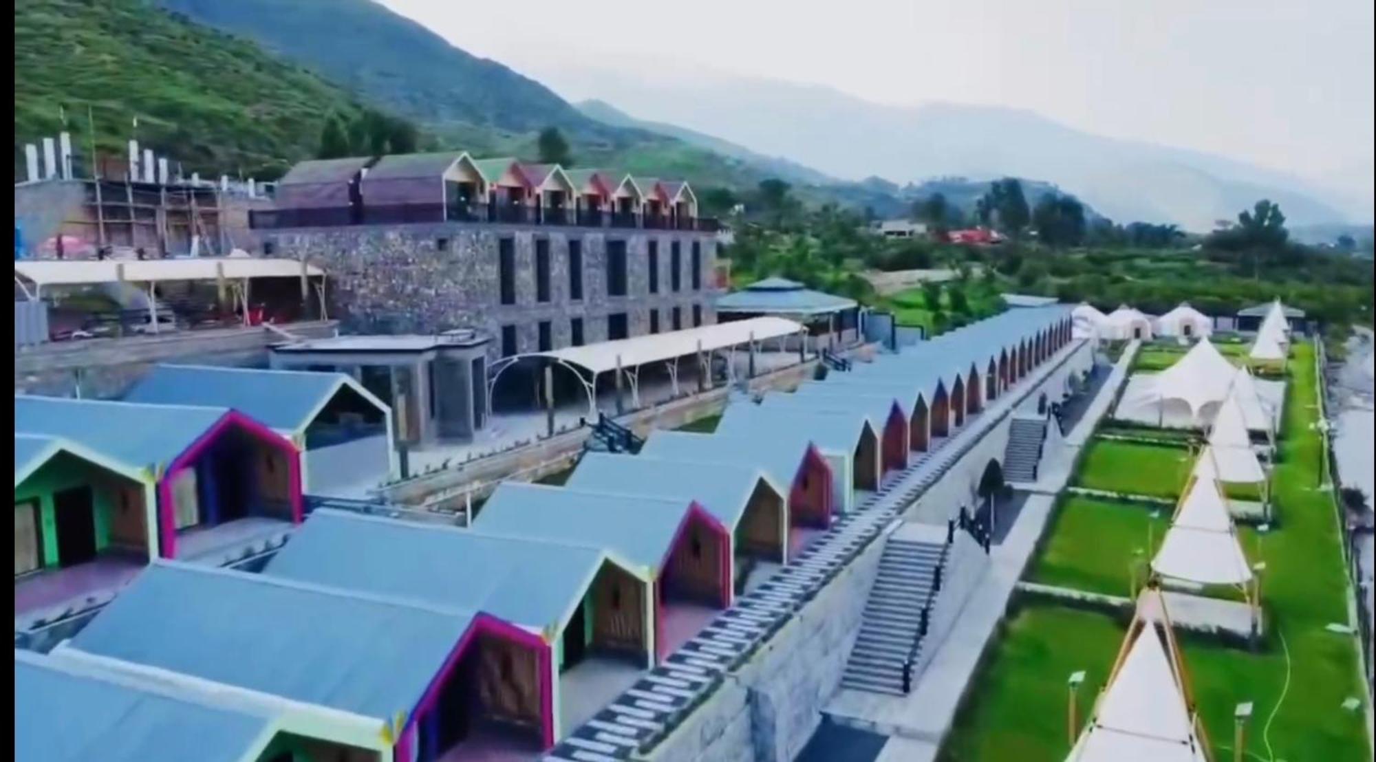 Iyi Luxury Inn Swat Saidu Sharif المظهر الخارجي الصورة